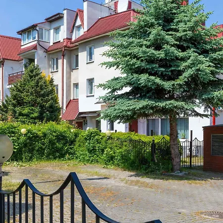 Apartamento Spacious In Close To The Sea By Renters