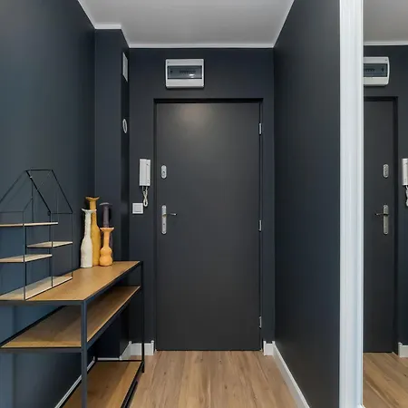 Spacious In Close To The Sea By Renters *